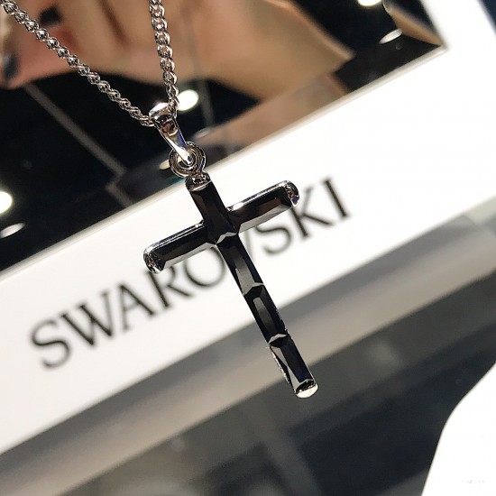 Swarovski Govern Cross Pendant 5252386