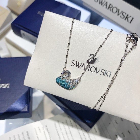 Swarovski Iconic Swan Pendant 5512095